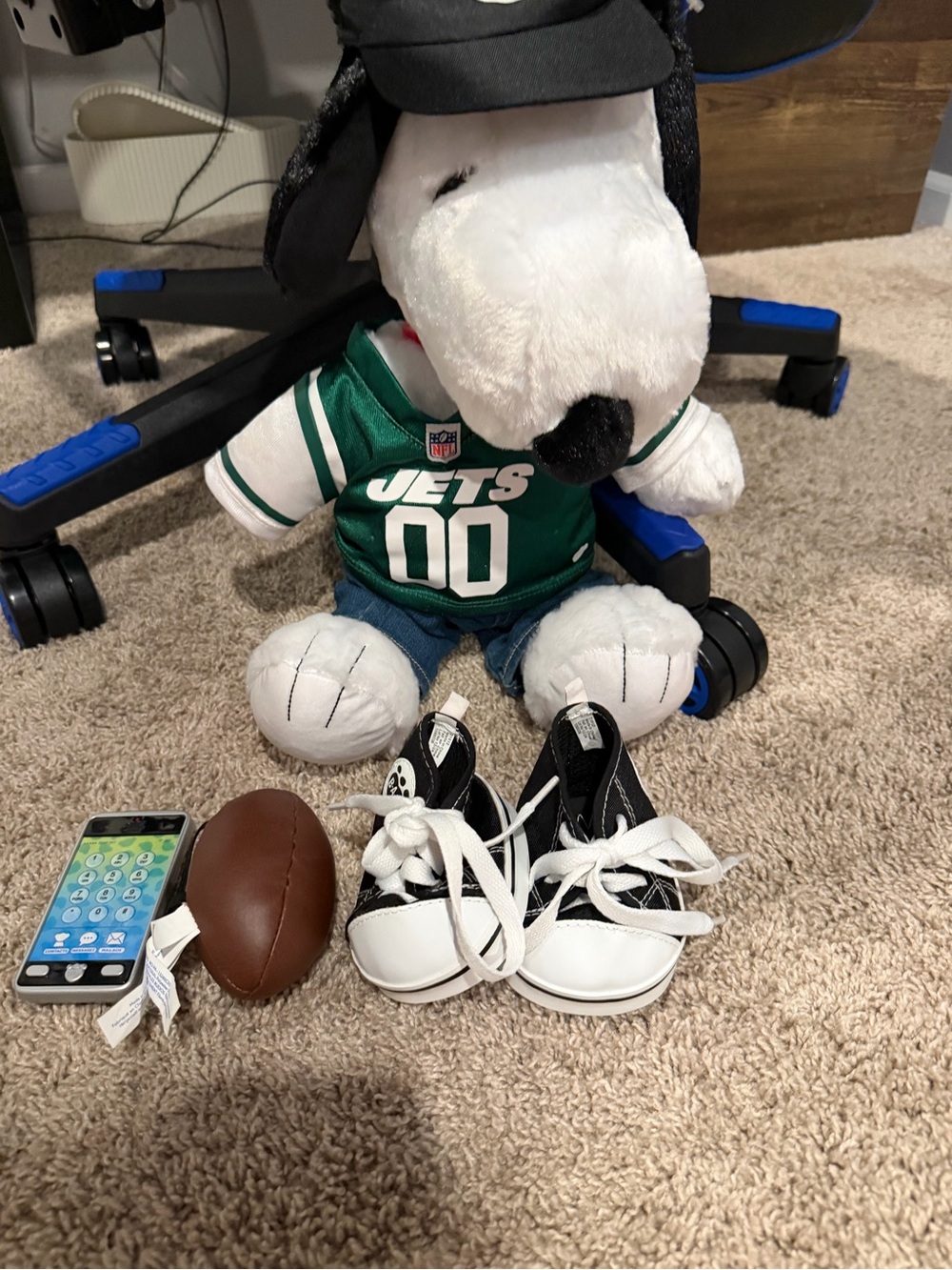 VEUC used 1x BUILD A BEAR SNOOPY jets jersey sneakers foot ball phone
